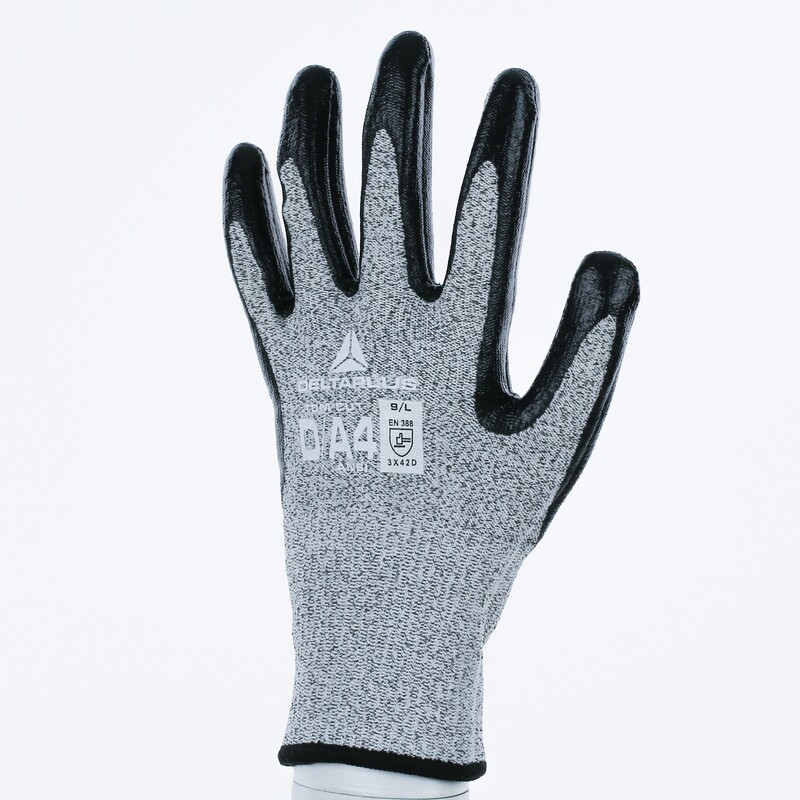 Protiporézne rukavice úrovne D, ideálne do prostredia s výskytom olejov a vody. Balenie: 3 páry